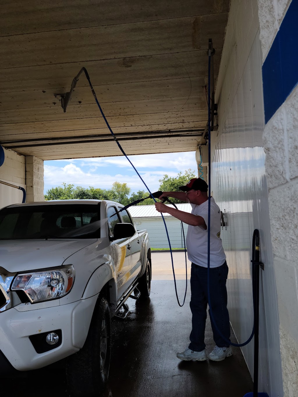 Pevely Car Wash | 8929 Commercial Blvd #2106, Pevely, MO 63070, USA | Phone: (636) 209-2677