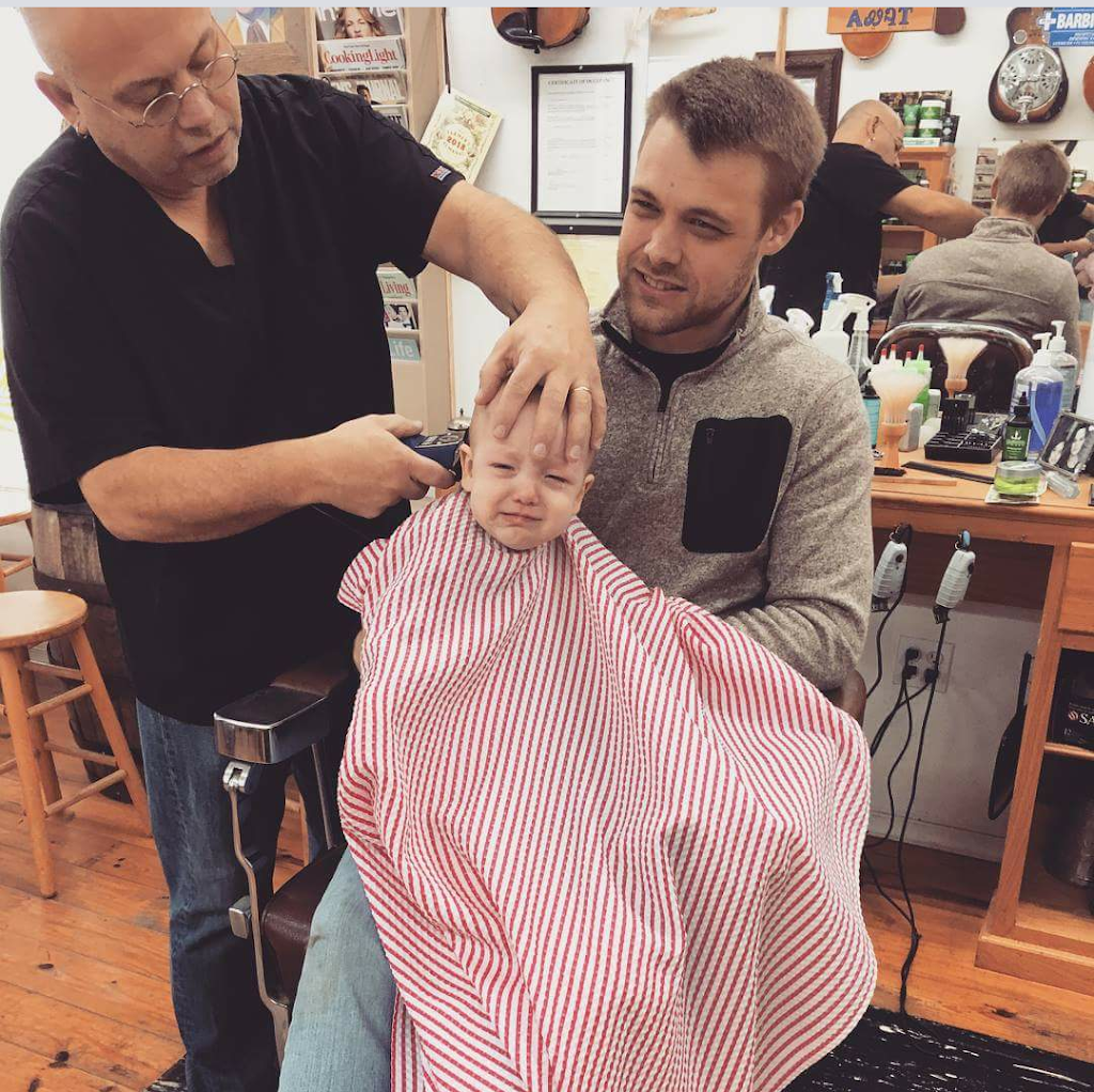 Farons Barbershop | 316 W Commercial St, Inola, OK 74036, USA | Phone: (918) 289-5169