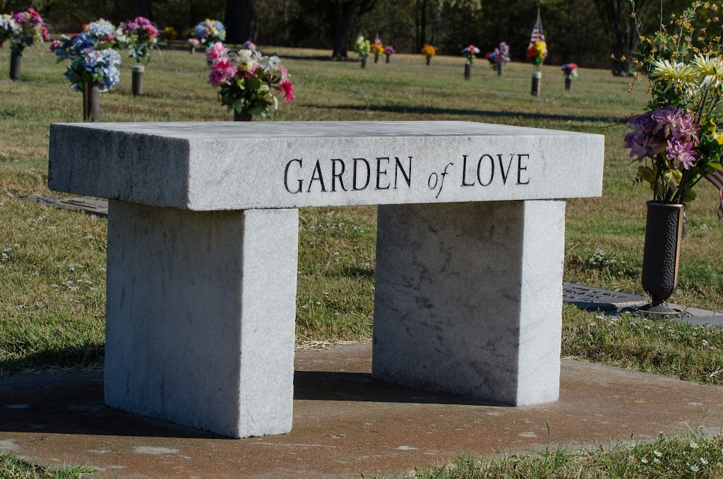 Memoryland Memorial Park | 808 W Jack Finney Blvd, Greenville, TX 75402, USA | Phone: (903) 455-1387