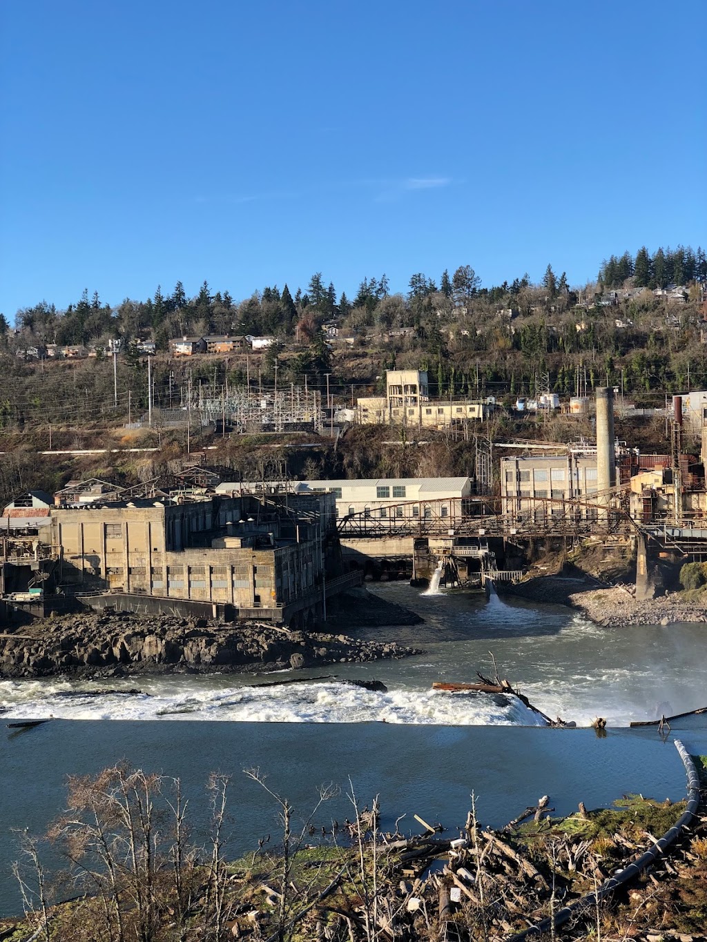 Willamette Falls Community Hospital Heliport | 1506 Division St, Oregon City, OR 97045, USA | Phone: (503) 692-3300