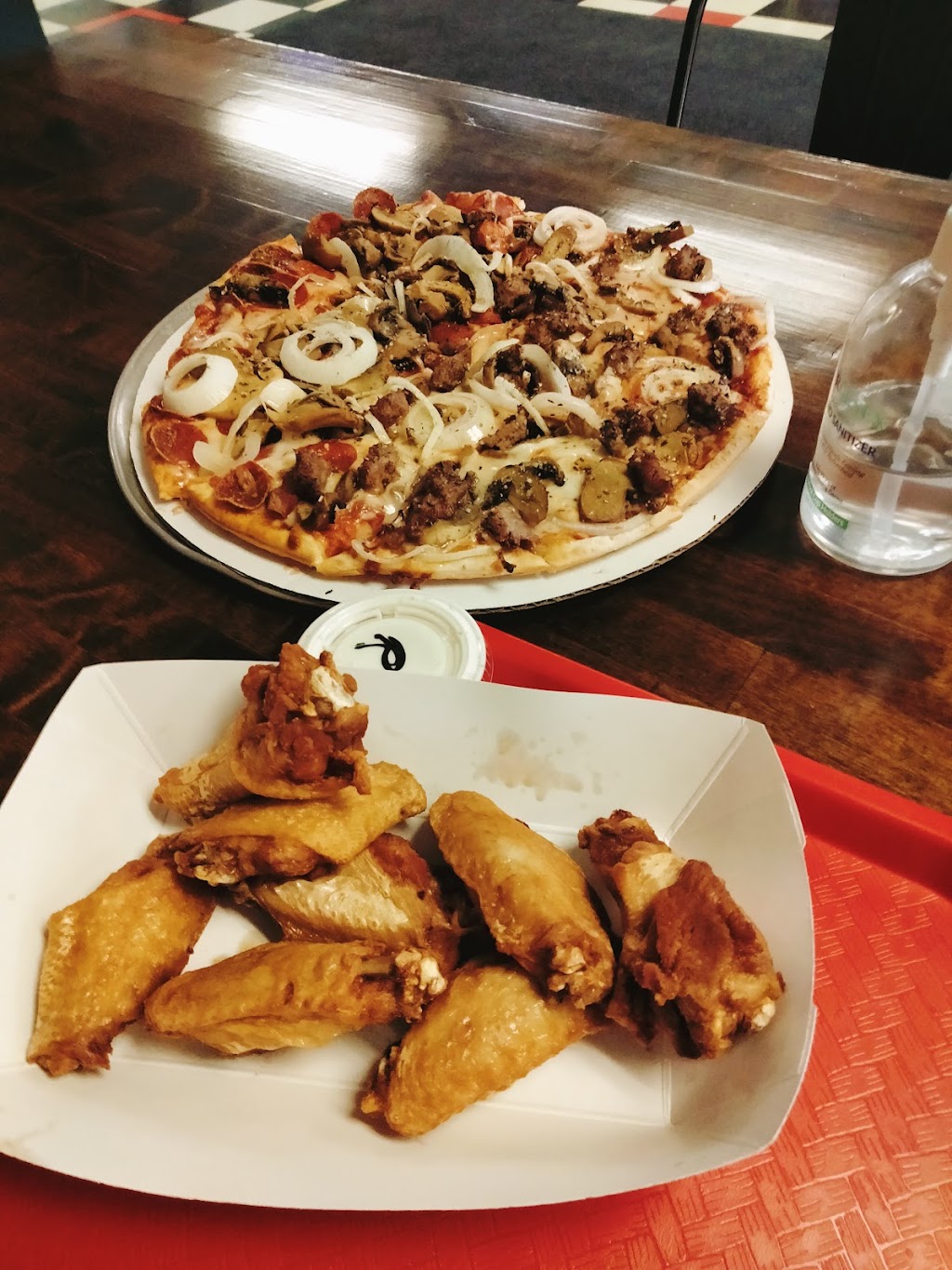 Larrys Pizza & Wings | 36 S London St, Mt Sterling, OH 43143, USA | Phone: (740) 869-2590