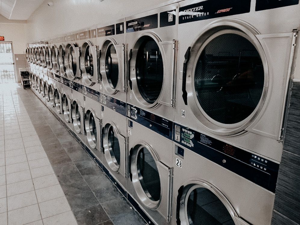 Happy Coin Laundromat | 7023 N Himes Ave, Tampa, FL 33614, USA | Phone: (813) 999-1332
