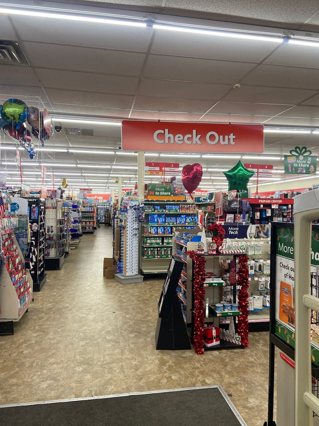 Family Dollar | 667 Gypsy Ln, Youngstown, OH 44505, USA | Phone: (330) 599-7225
