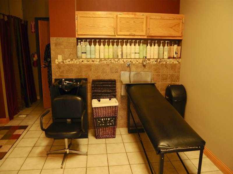 Jeannas Salon Inc | 4908 US-12, Maple Plain, MN 55359, USA | Phone: (763) 479-0331