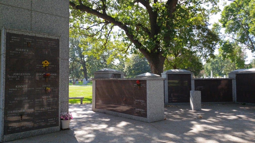 Calvary Cemetery | 753 Front Ave, St Paul, MN 55103, USA | Phone: (651) 488-8866