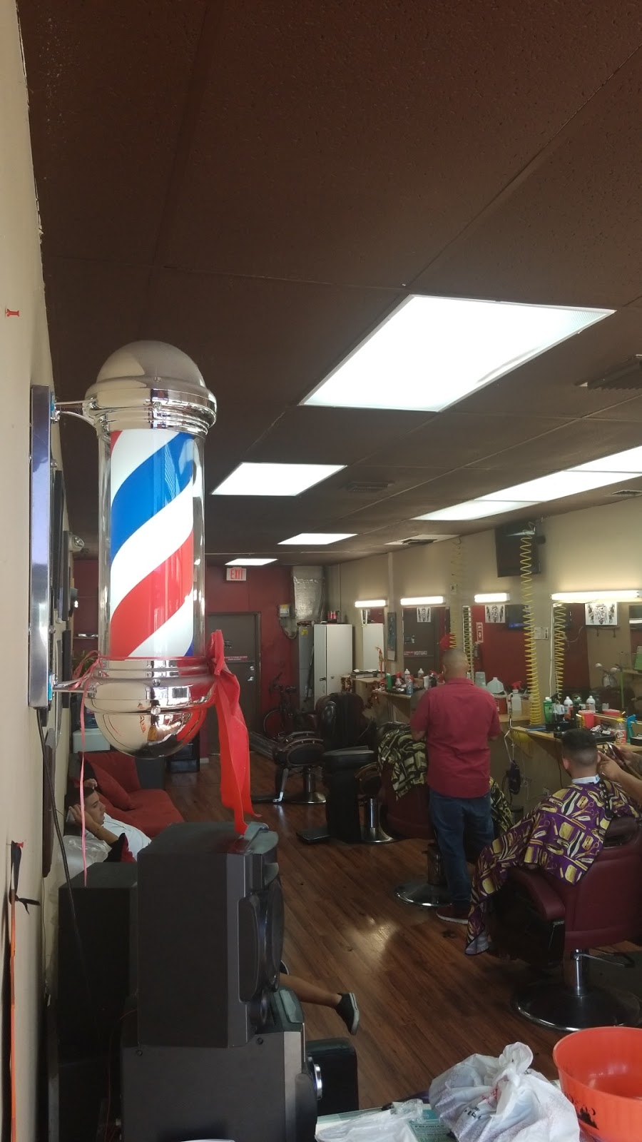 Miami fresh barbershop | 3305 NW 7th St, Miami, FL 33125, USA | Phone: (786) 523-2721