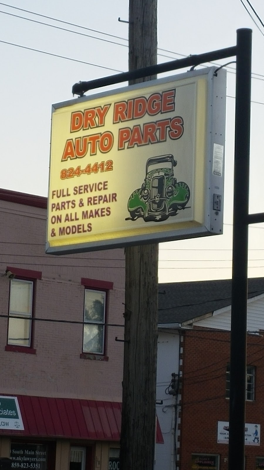 Dry Ridge Auto Parts & Service Center | 17 S Main St, Dry Ridge, KY 41035, USA | Phone: (859) 824-4412