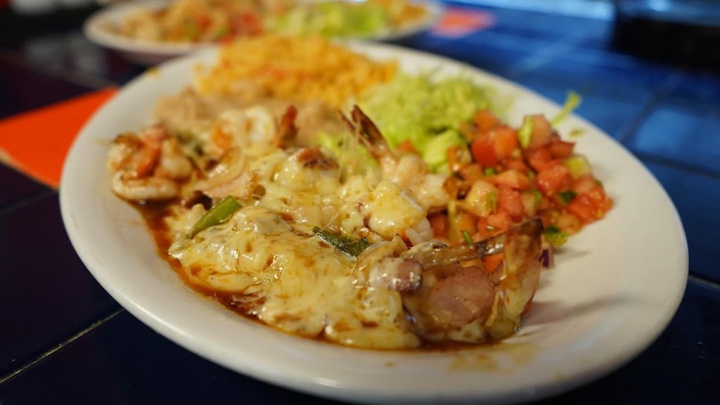 El Pulpo Restaurant | 2320 W Twelfth St, Dallas, TX 75208, USA | Phone: (214) 941-5070