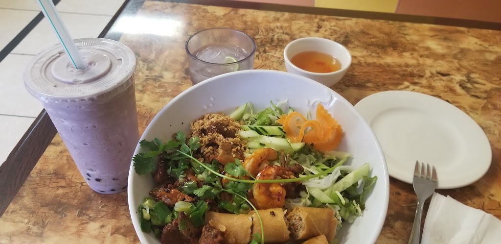 Phở Nam Định Restaurant | 13032 Harbor Blvd, Garden Grove, CA 92843, USA | Phone: (714) 539-0186