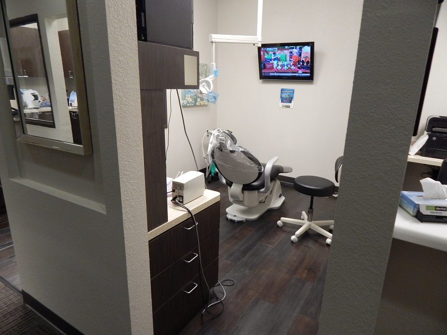 Ideal Dental Highland Village | 3651 Justin Rd #130, Flower Mound, TX 75028, USA | Phone: (972) 874-0088