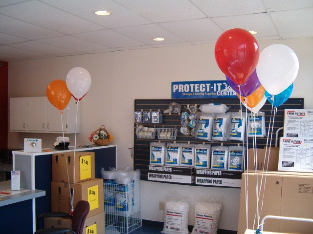 bp | 2801 W Sunrise Blvd, Fort Lauderdale, FL 33311, USA | Phone: (954) 587-1022