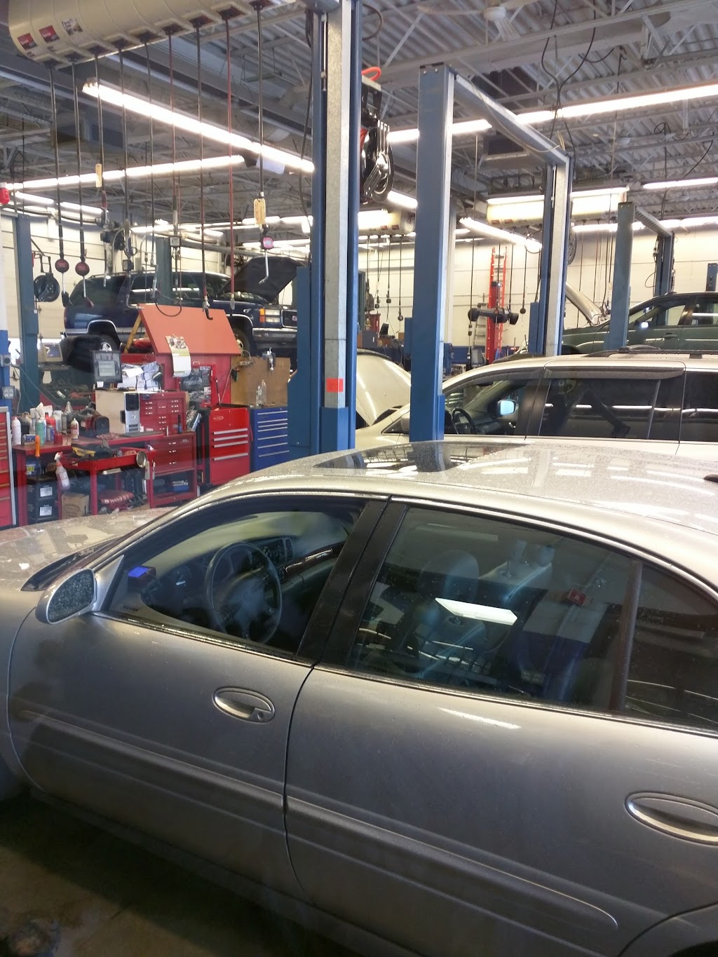 Gurneys Automotive Repair | 83 Broad St, Nashua, NH 03064, USA | Phone: (603) 886-5800