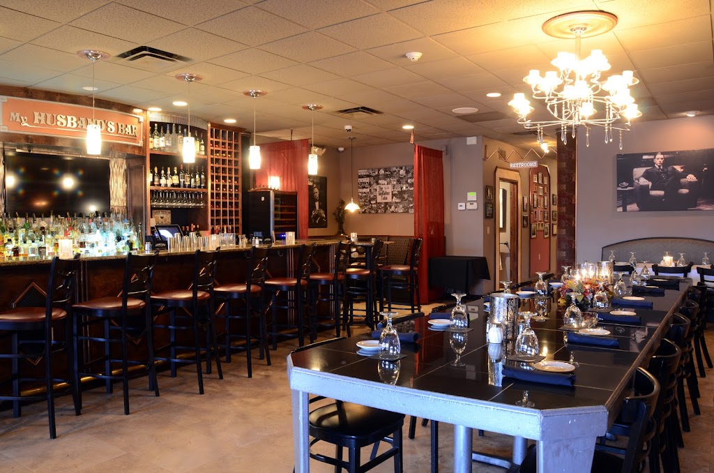 Enzas Italian Restaurant | 10601 San Jose Blvd #109, Jacksonville, FL 32257, USA | Phone: (904) 268-4458