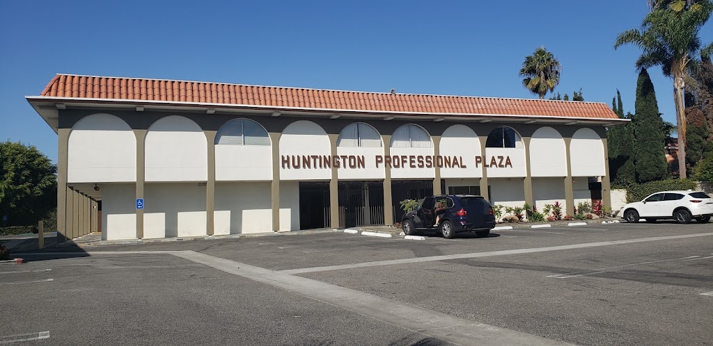 Huntington Family Optometry | 20932 Brookhurst St # 208, Huntington Beach, CA 92646, USA | Phone: (714) 962-3371