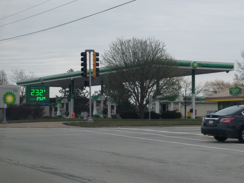 BP Gas Station + Car Wash + Convenient Store 24x7 | 1935 Boughton Rd, Woodridge, IL 60517, USA | Phone: (630) 985-1543