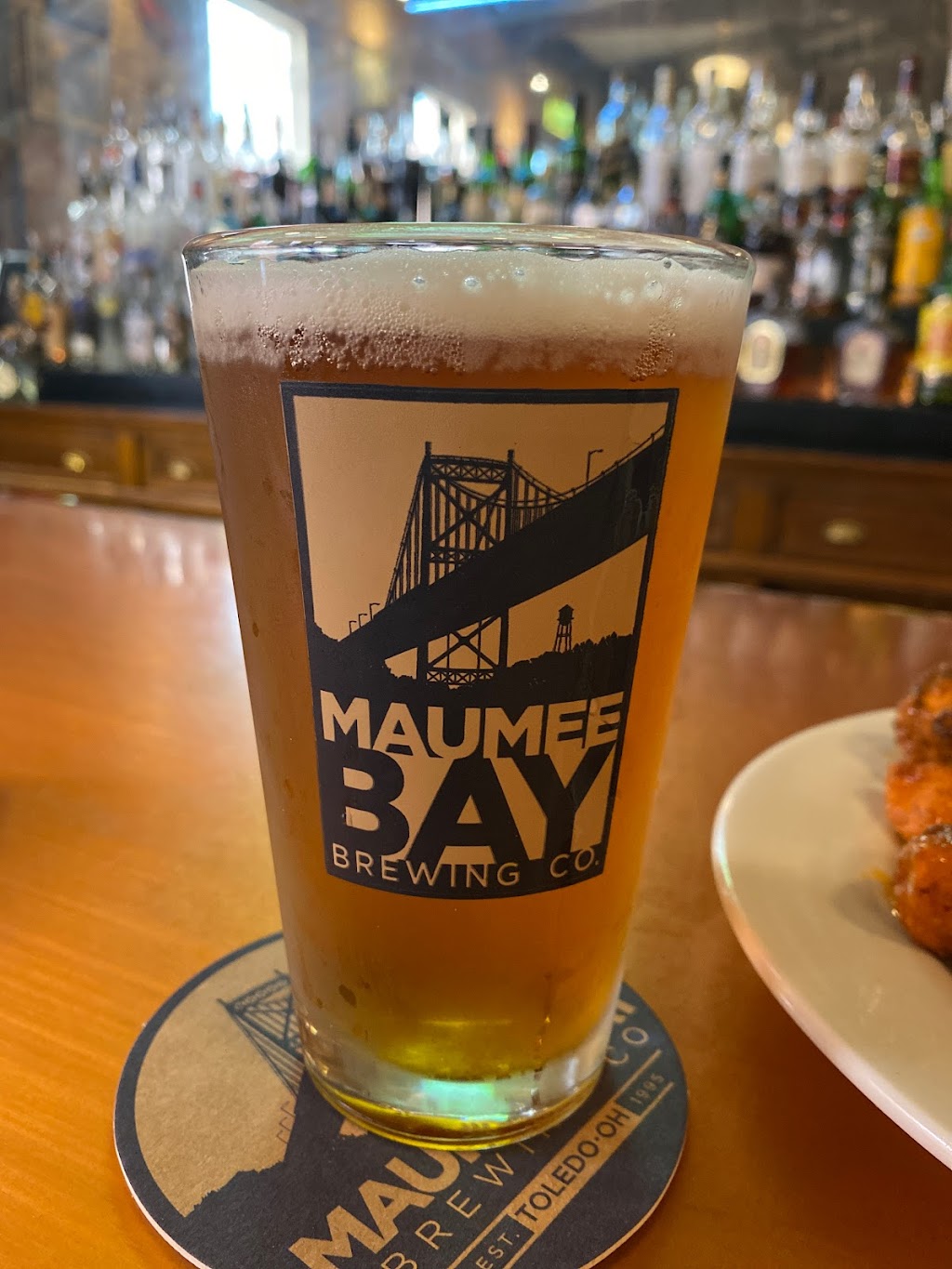 Maumee Bay Brew Pub | 27 Broadway St, Toledo, OH 43604, USA | Phone: (419) 243-1302