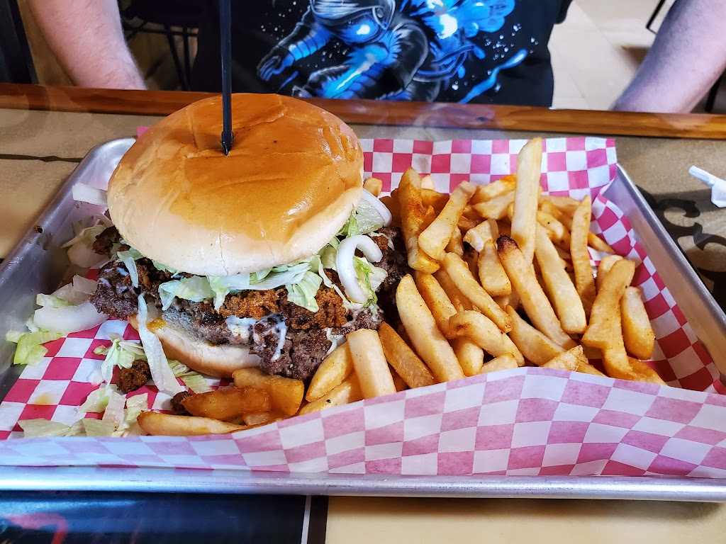 Mariachis Burger House | 621 W Corral Ave, Kingsville, TX 78363, USA | Phone: (361) 516-0777