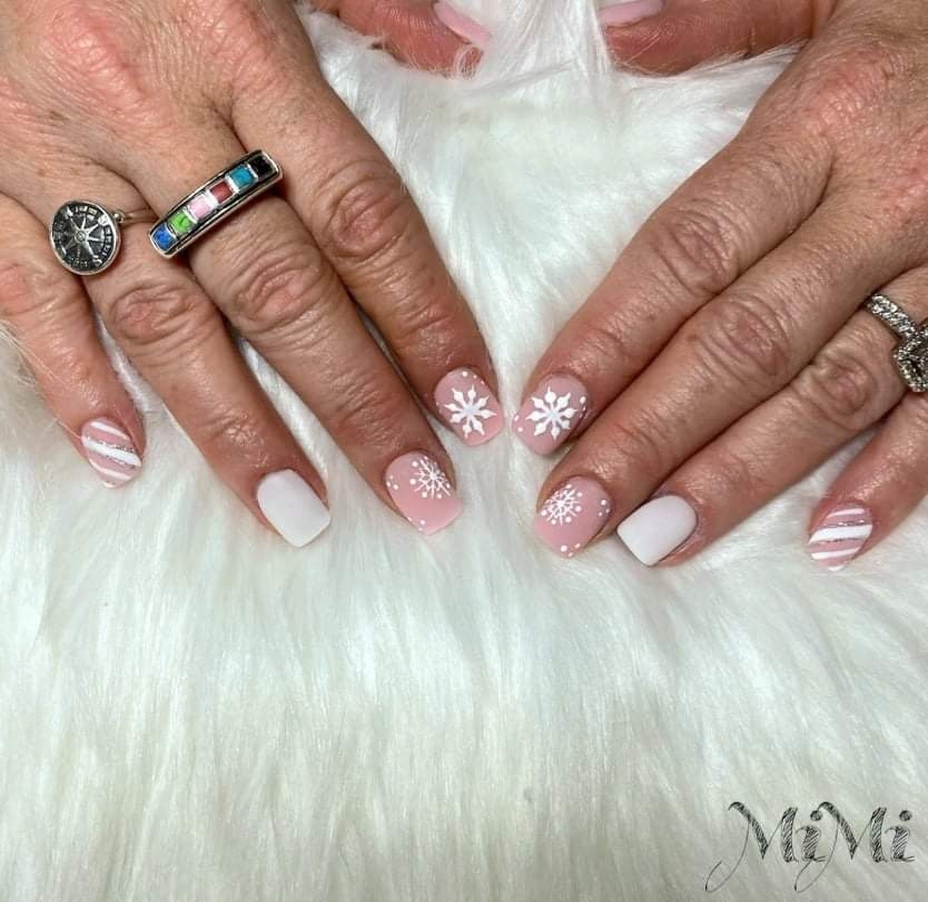 Deluxe Nail & Spa | Photo 4 of 10 | Address: 4235 W Northwest Hwy #200, Dallas, TX 75220, USA | Phone: (214) 350-0113