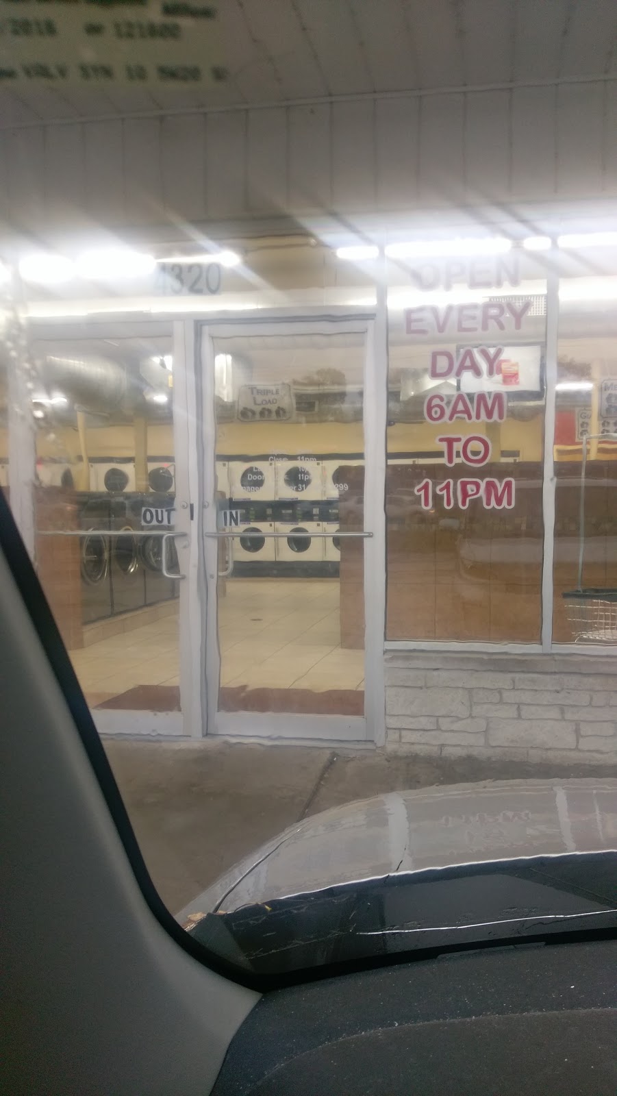Best Coin Laundromat | 4320 Telegraph Rd, Oakville, MO 63129, USA | Phone: (314) 892-3299