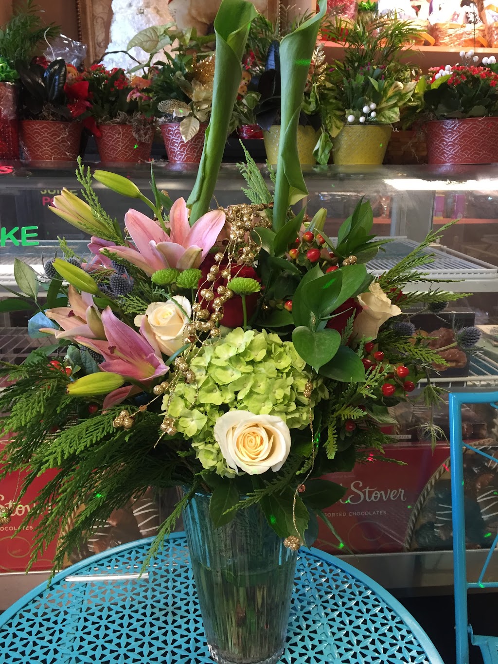 Basic Whosale Floral Distributors LLC | 13981 Meyers Rd, Detroit, MI 48227 | Phone: (313) 933-5800