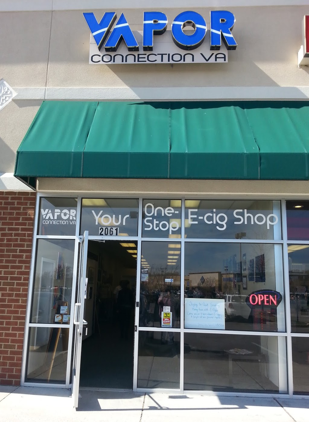 Vapor Connection VA | 2061 Walmart Way, Midlothian, VA 23113, USA | Phone: (804) 897-1444