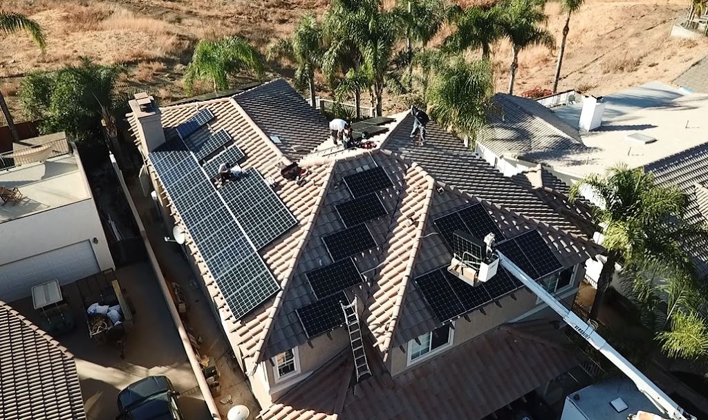 Solar Going UP | 22980 Lassen Dr, Canyon Lake, CA 92587, USA | Phone: (951) 377-7280