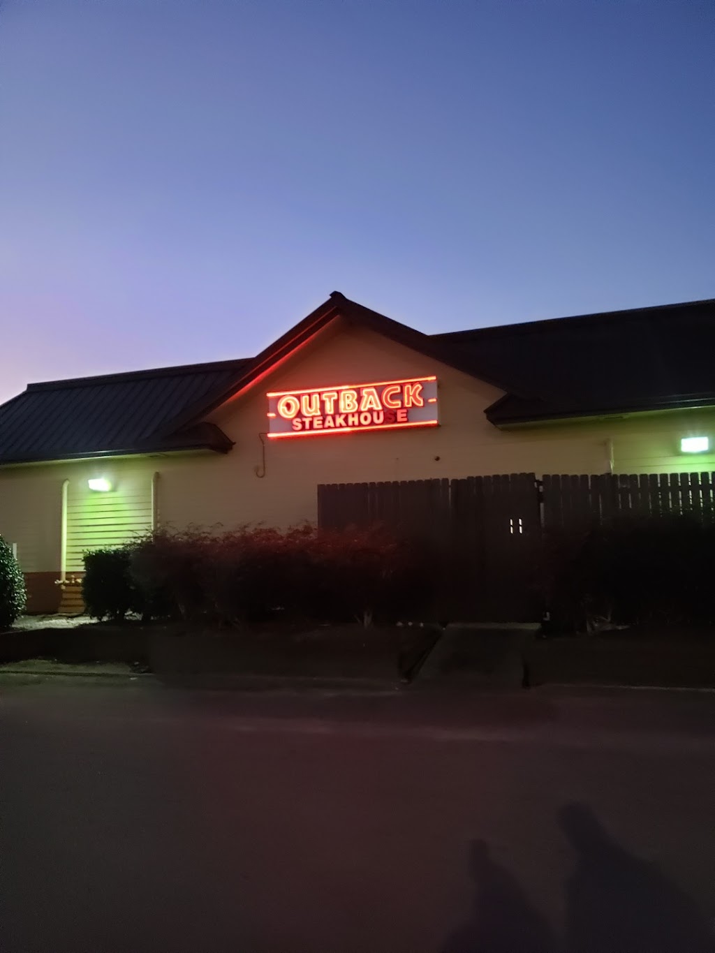 Outback Steakhouse | 5231 Highway 280 South, Birmingham, AL 35242, USA | Phone: (205) 991-4418