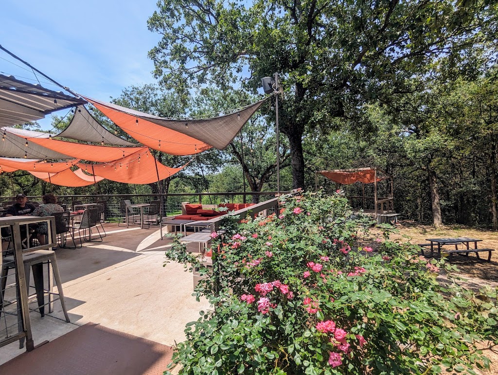 Deschain Cellars and Winery | 8363 US-82, Gainesville, TX 76240, USA | Phone: (940) 202-9011