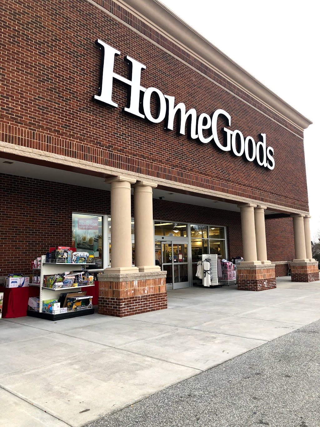 HomeGoods | 1587 New Garden Rd, Greensboro, NC 27410, USA | Phone: (336) 299-3152