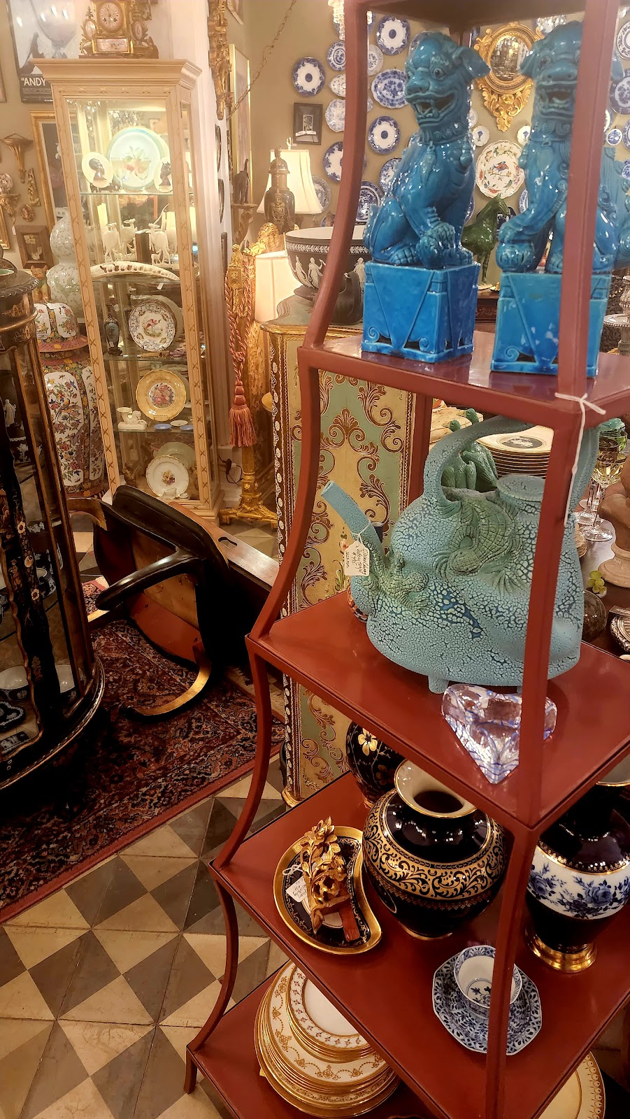 Chinoiserie Antiques & Gifts | 110 W Broadway St, Fort Meade, FL 33841, USA | Phone: (863) 285-8050