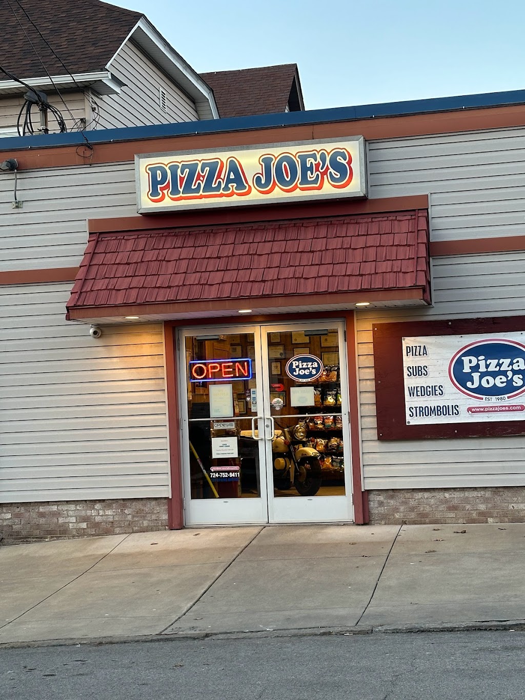 Pizza Joes | 128 Spring Ave, Ellwood City, PA 16117, USA | Phone: (724) 752-9411