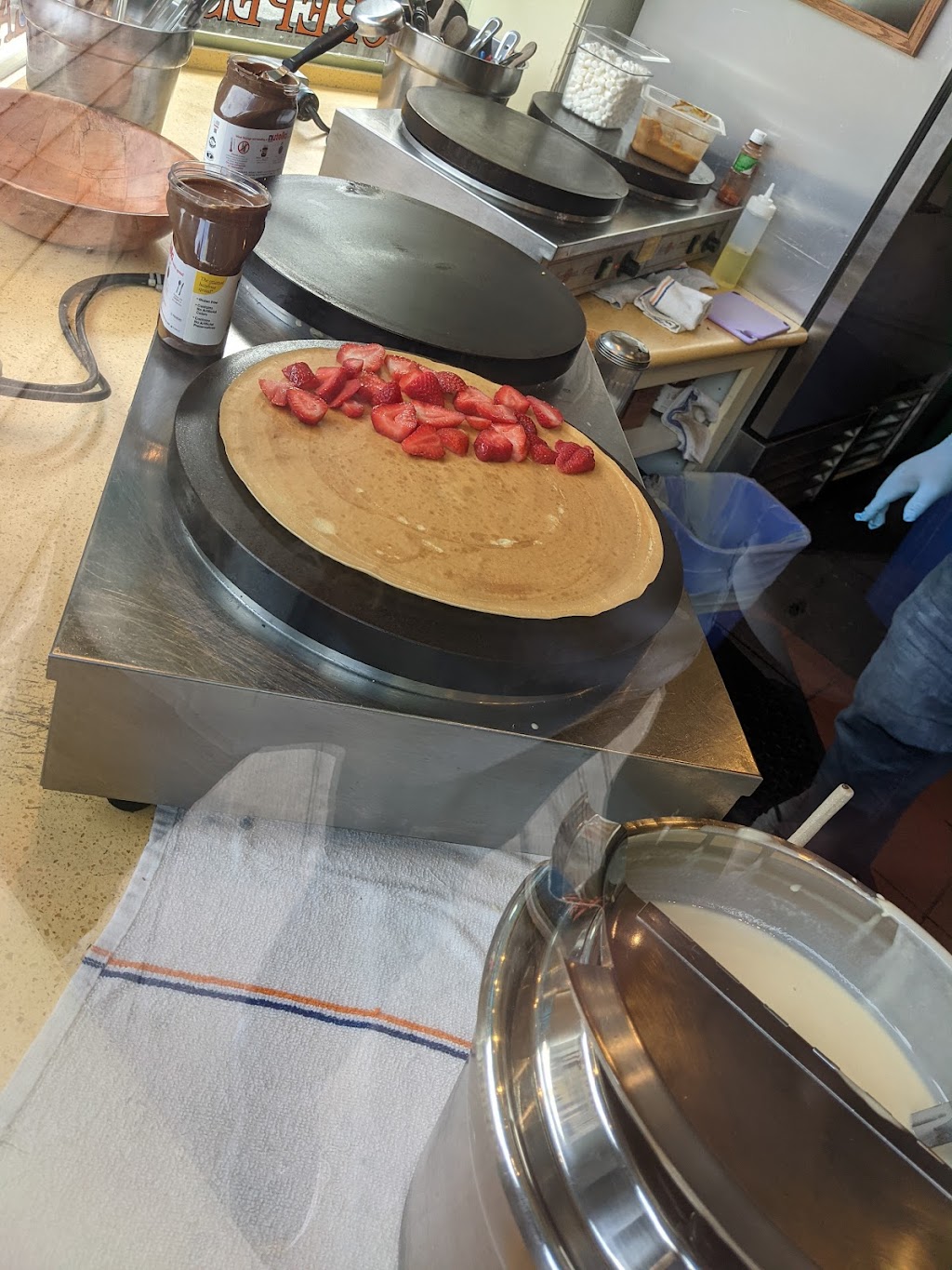 Crepe Cafe | Pier 39 D, 3, San Francisco, CA 94133, USA | Phone: (415) 318-1494
