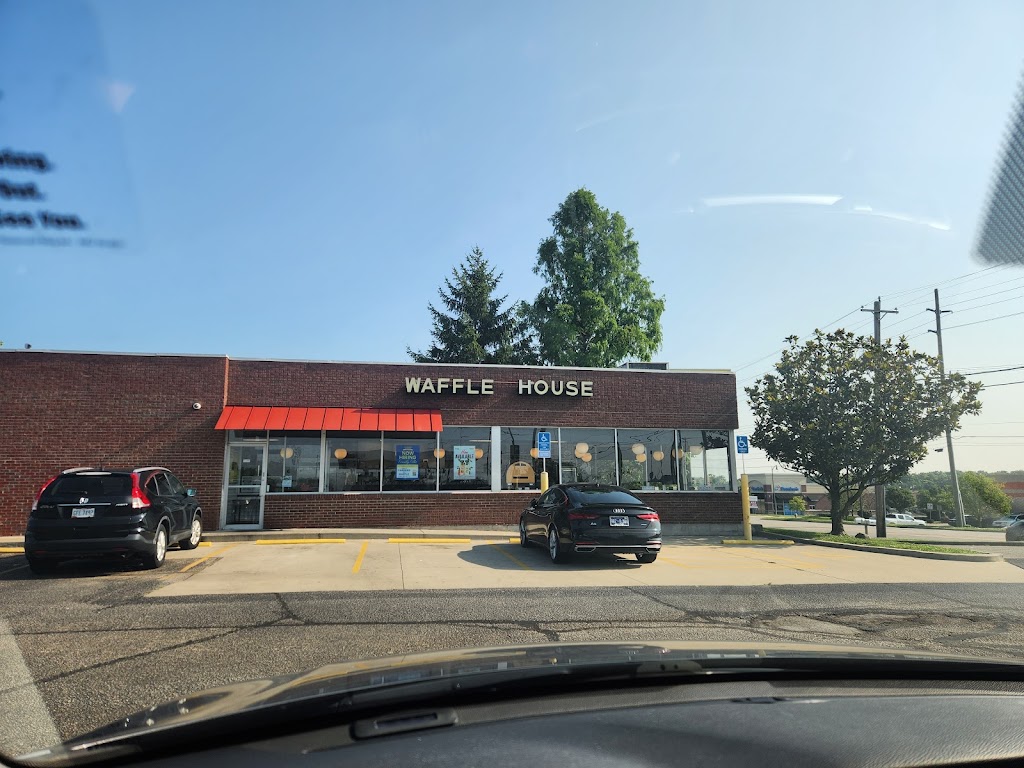 Waffle House | 8239 Cincinnati Dayton Rd, West Chester Township, OH 45069, USA | Phone: (513) 779-1900