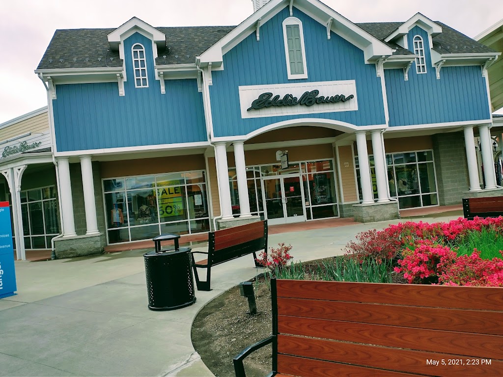 Eddie Bauer Outlet | 2200 Tanger Blvd Suite 805, Washington, PA 15301, USA | Phone: (724) 228-6435