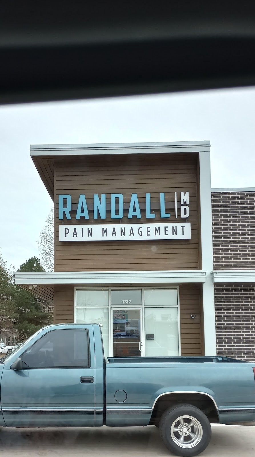 Randall Pain Management | 1732 S Sooner Rd, Oklahoma City, OK 73110, USA | Phone: (405) 438-0913