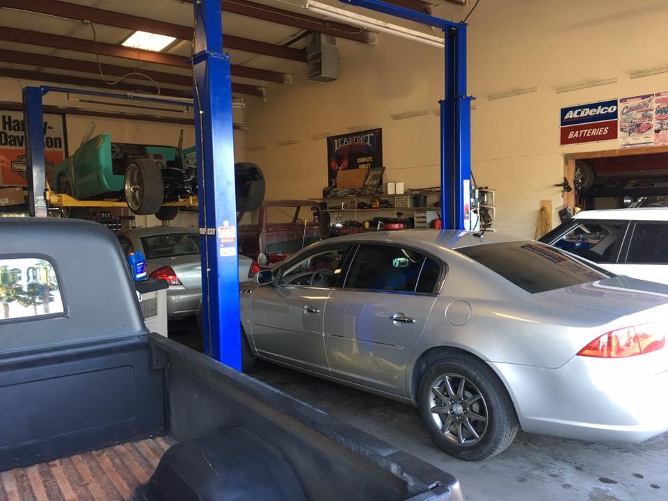 Deans Custom Auto Care | 3130 E Main St, Mesa, AZ 85213, USA | Phone: (480) 828-5349