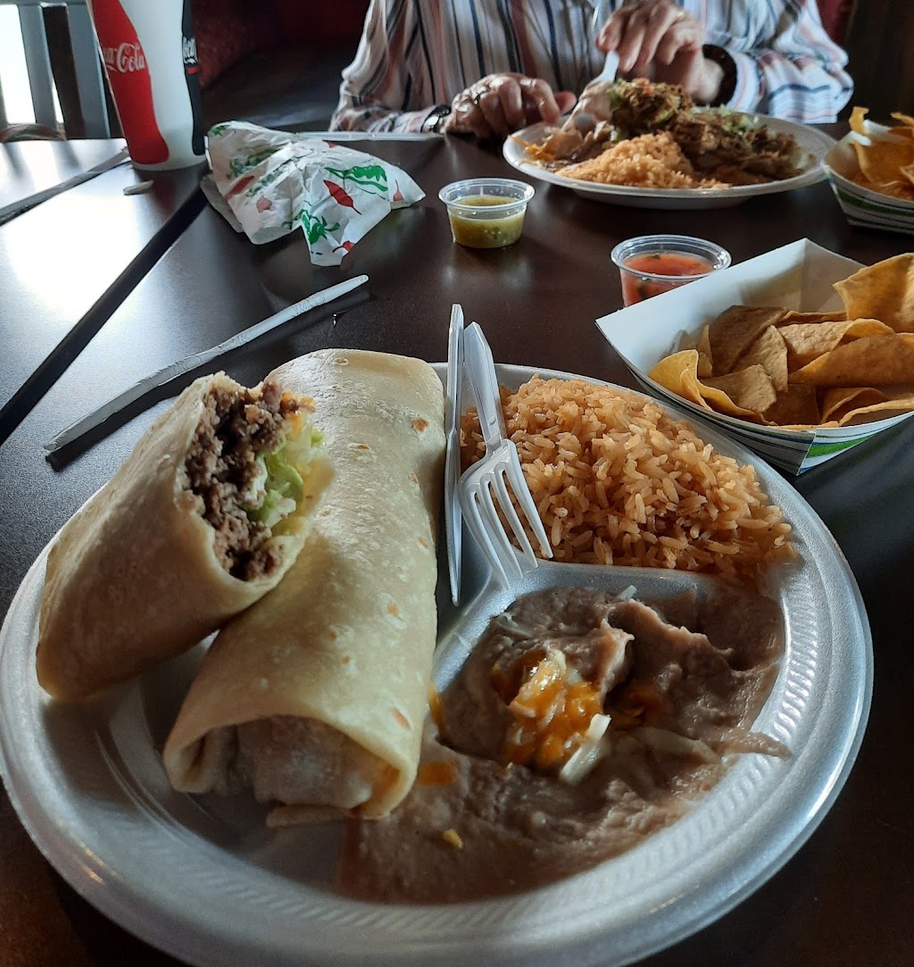 Linas | Mexican Restaurant | 3570 N Woodlawn St, Wichita, KS 67220, USA | Phone: (316) 440-3227