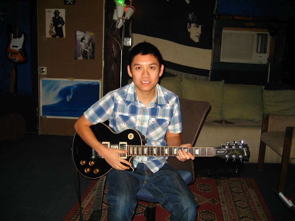 Los Angeles Guitar Bass and Drum Lessons - Sunday