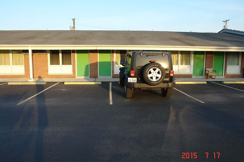 Budget Motel | 3220 W Chain of Rocks Rd, Granite City, IL 62040, USA | Phone: (618) 931-1414
