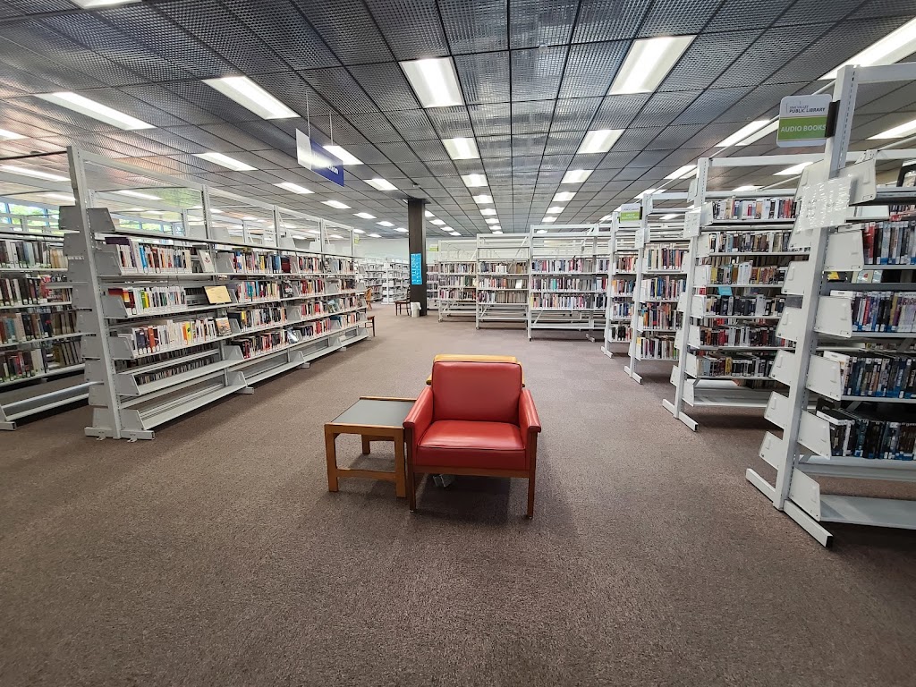Simi Valley Public Library | 2969 Tapo Canyon Rd, Simi Valley, CA 93063, USA | Phone: (805) 526-1735
