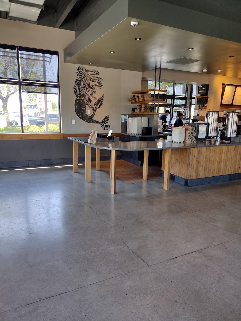 Starbucks | 8274 Sunland Blvd, Sun Valley, CA 91352, USA | Phone: (747) 204-6981