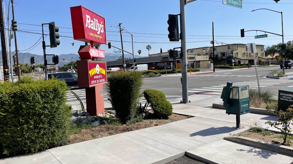 Yum Yum Donuts | 4351 Maine Ave, Baldwin Park, CA 91706, USA | Phone: (626) 962-9254