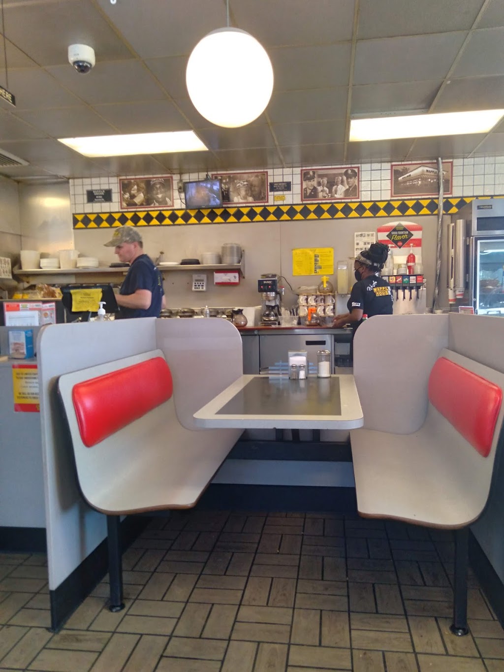 Waffle House | 3251 Western Branch Blvd, Chesapeake, VA 23321 | Phone: (757) 483-6264