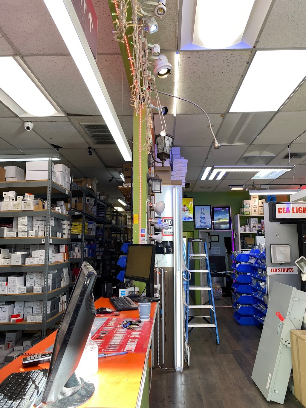 LED Electric Wholesale | 19449 Ventura Blvd, Tarzana, CA 91356, USA | Phone: (818) 523-6067