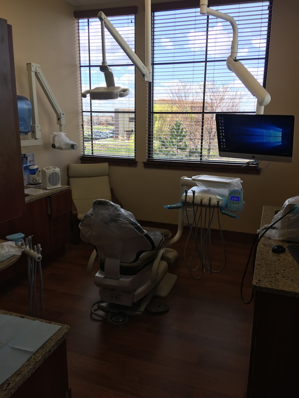 Peterson Family Dentistry | 1859 South Topaz Ave #250, Meridian, ID 83642, USA | Phone: (208) 252-5775