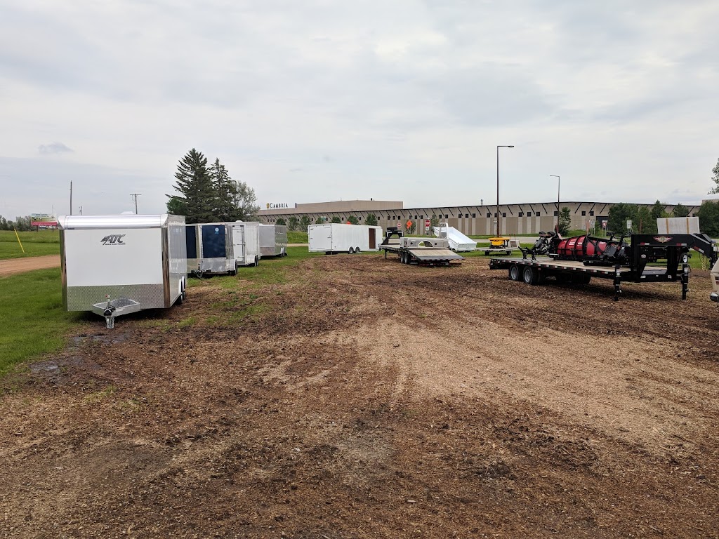 Toppers & Trailers Plus | 510 Doppy Ln, Le Sueur, MN 56058, USA | Phone: (507) 593-2000