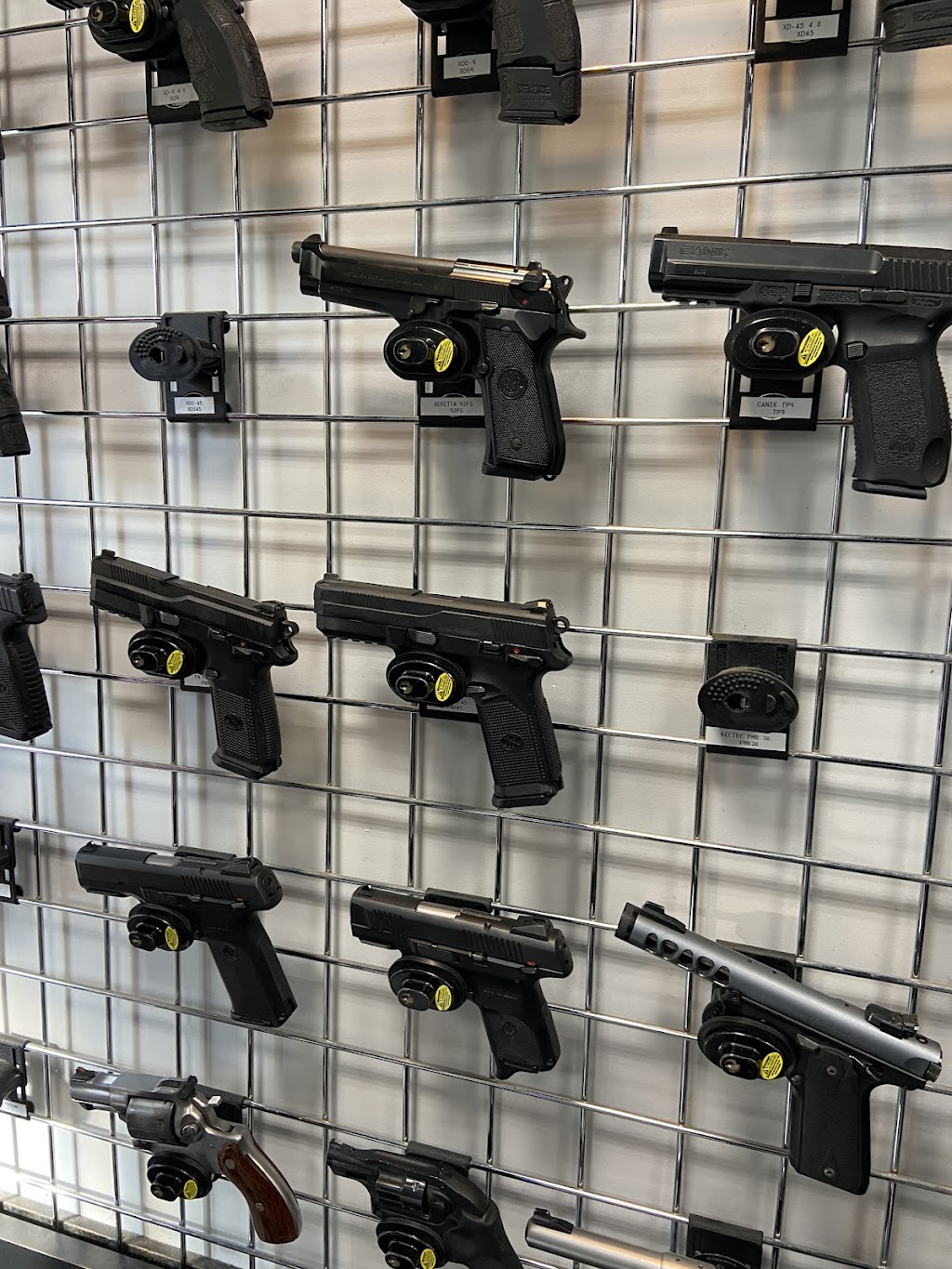 Mass Firearms | 100 Kuniholm Dr, Holliston, MA 01746, USA | Phone: (800) 308-6212