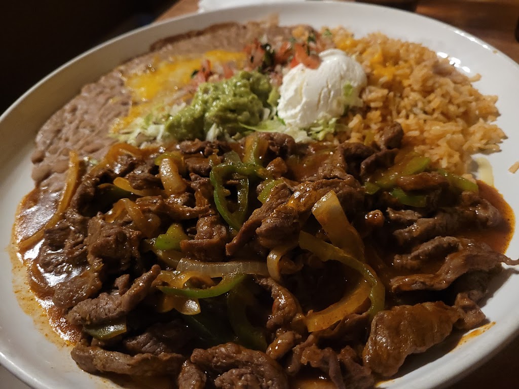 El Toro Mexican Restaurant | 2600 S 48th St, Lincoln, NE 68506, USA | Phone: (402) 488-3939