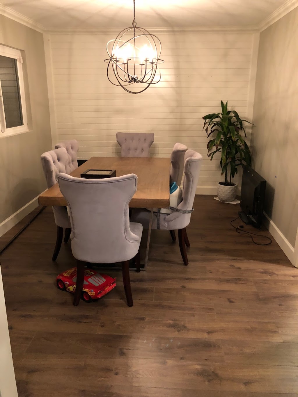 Specialist N Flooring | 3949 E Guasti Rd C, Ontario, CA 91761, USA | Phone: (909) 930-0444