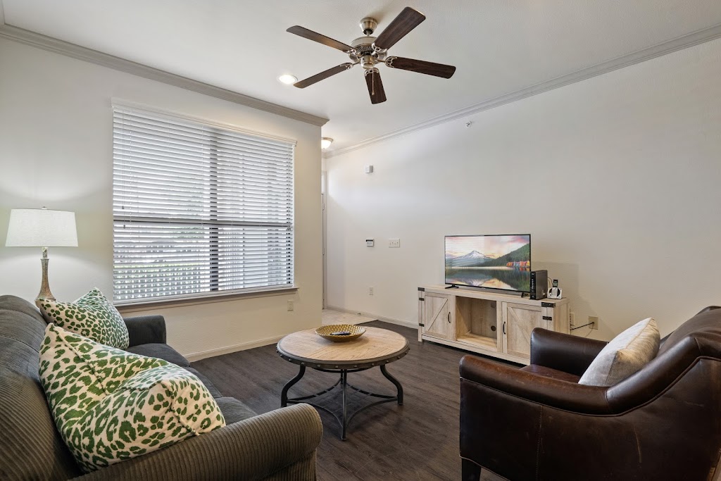 FOX Corporate Housing 290 N Hudson Ave 107e, Pasadena, CA 91101